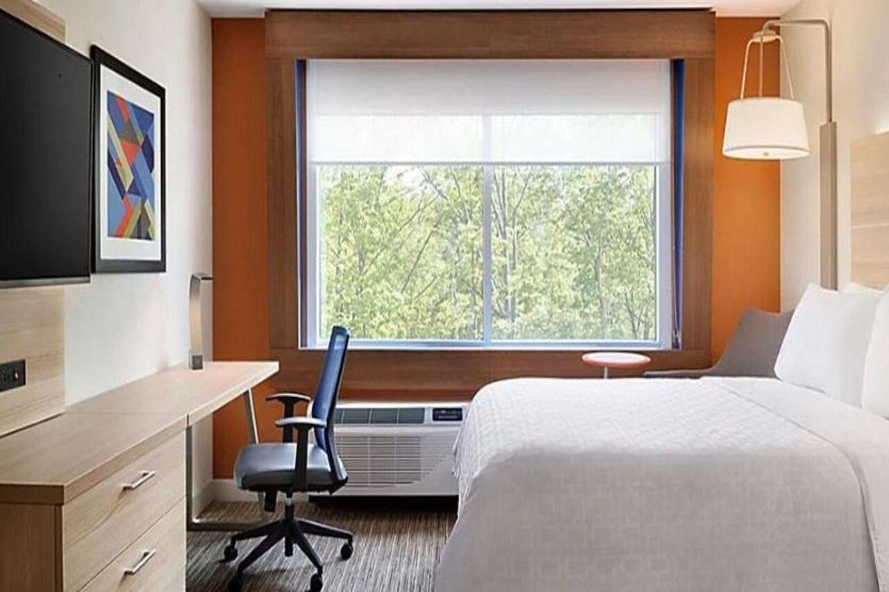 Hotel Express & - By Ihg